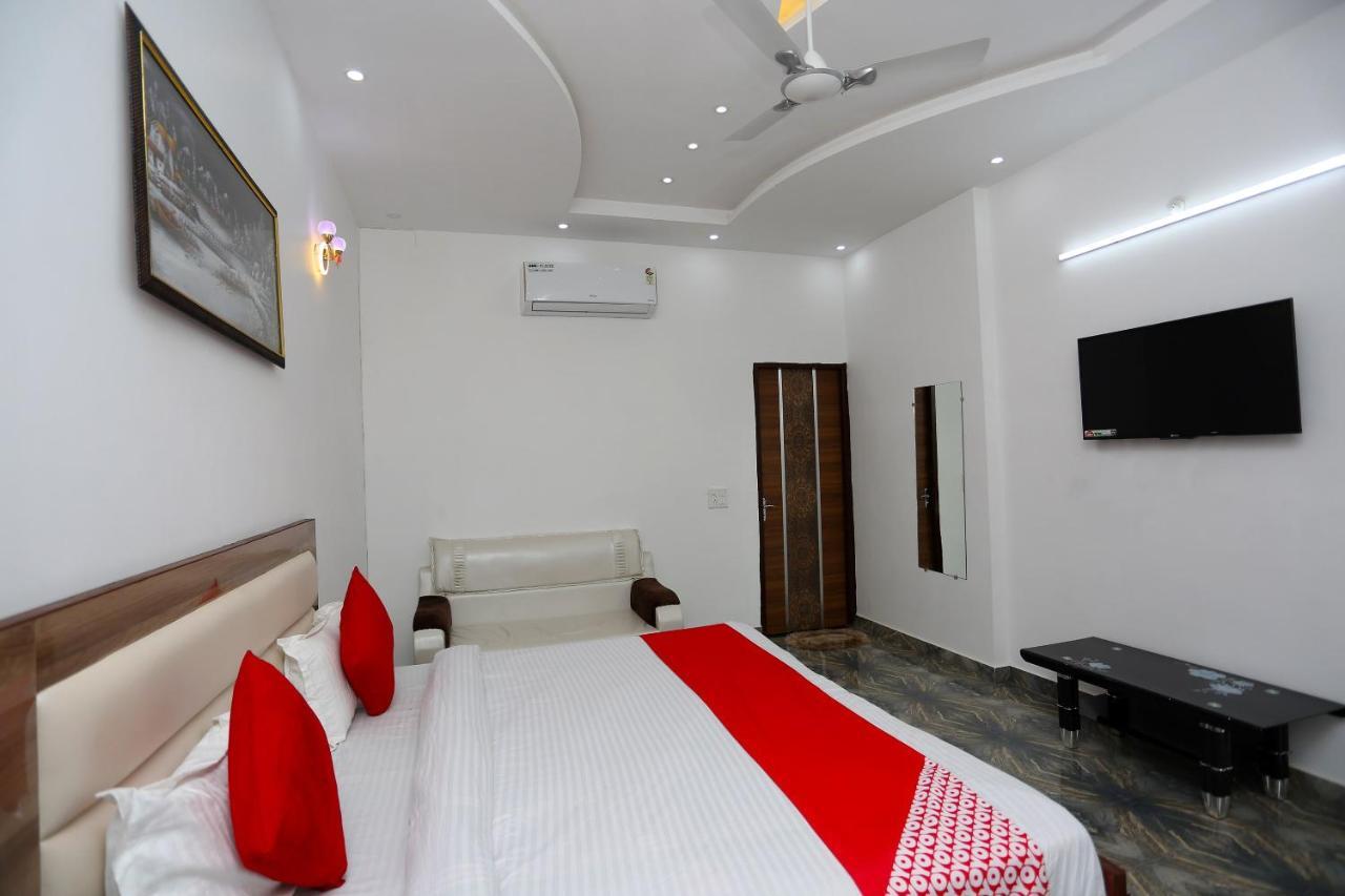 Hotel Rest Palace Agra  Zewnętrze zdjęcie