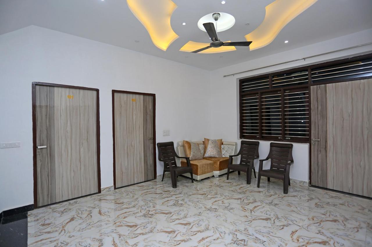 Hotel Rest Palace Agra  Zewnętrze zdjęcie